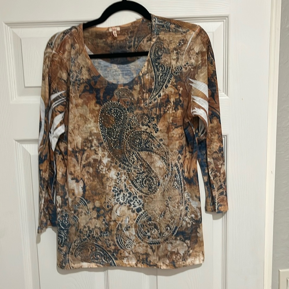 Reba top. size L.